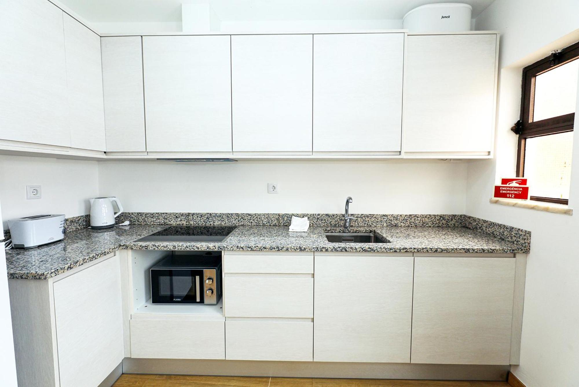 B87 - Windmill 2 Bed Apartment In Odiáxere Exterior foto
